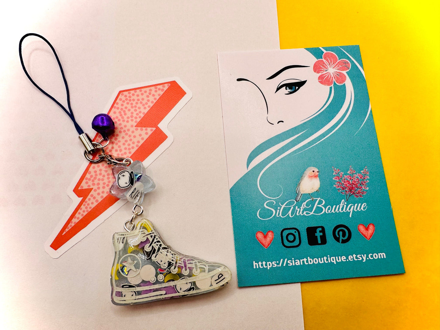 Mini Sneaker Star Keychain - Shoe Charm Gift